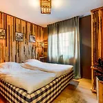 Wieler Wellness Huuske With Private Sauna Spaubeek