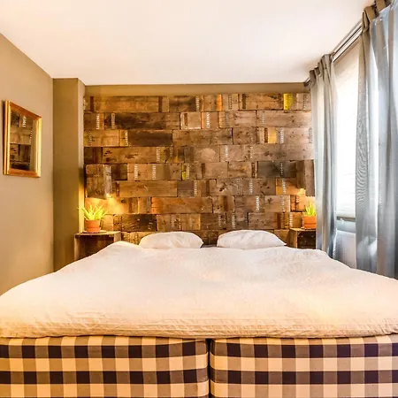 Wieler Wellness Huuske With Private Sauna * Spaubeek