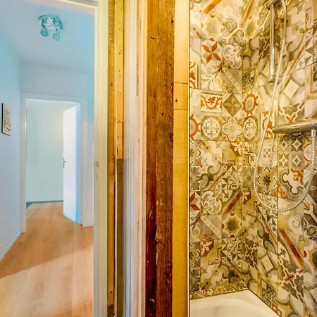 Wieler Wellness Huuske With Private Sauna * Spaubeek