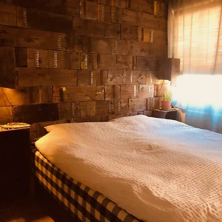 Wieler Wellness Huuske With Private Sauna 펜션 Spaubeek