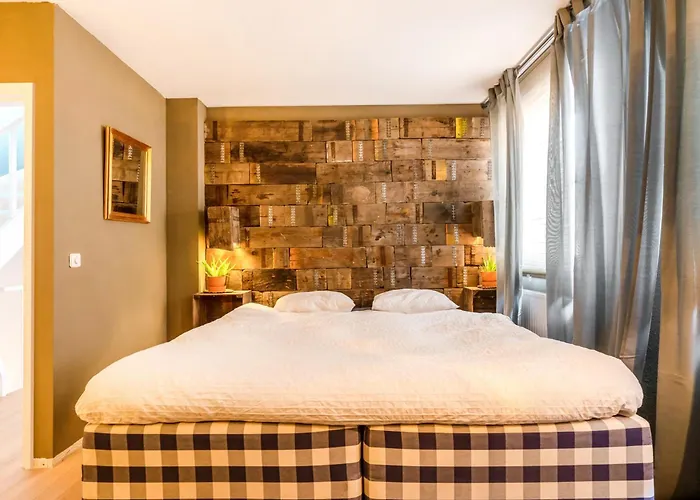 Wieler Wellness Huuske With Private Sauna * Spaubeek